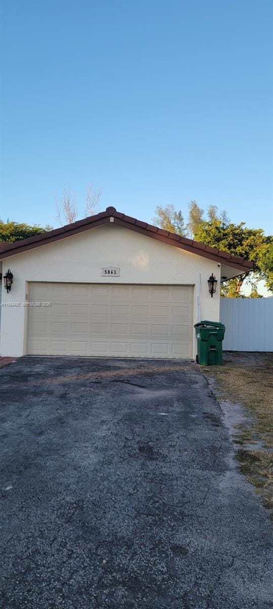 5861 NW 201st Lane, Hialeah, FL 33015 photo 25