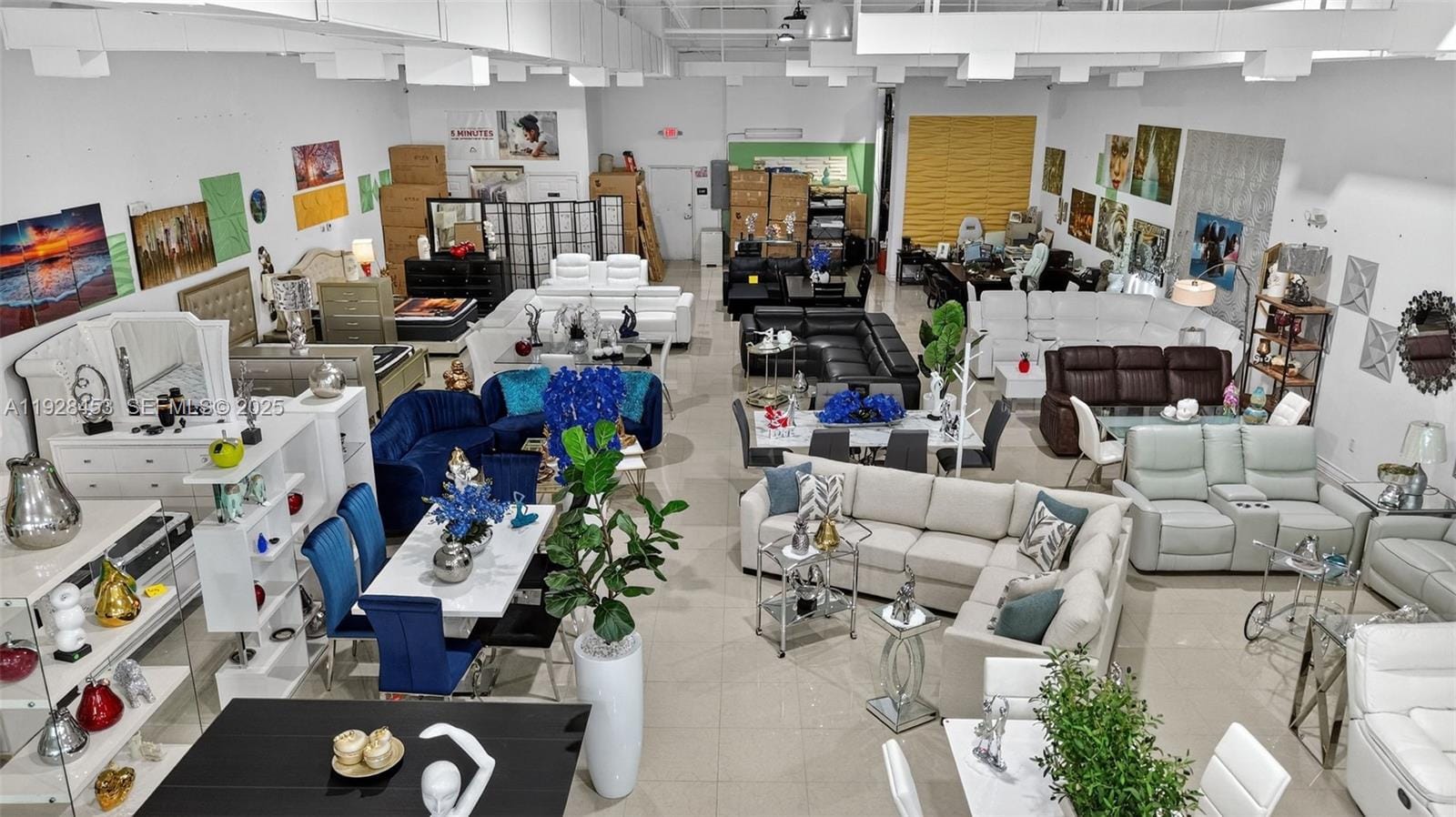 Furniture Furniture Store For Sale In The Tamiami Area, Miami, FL 33184 photo 13