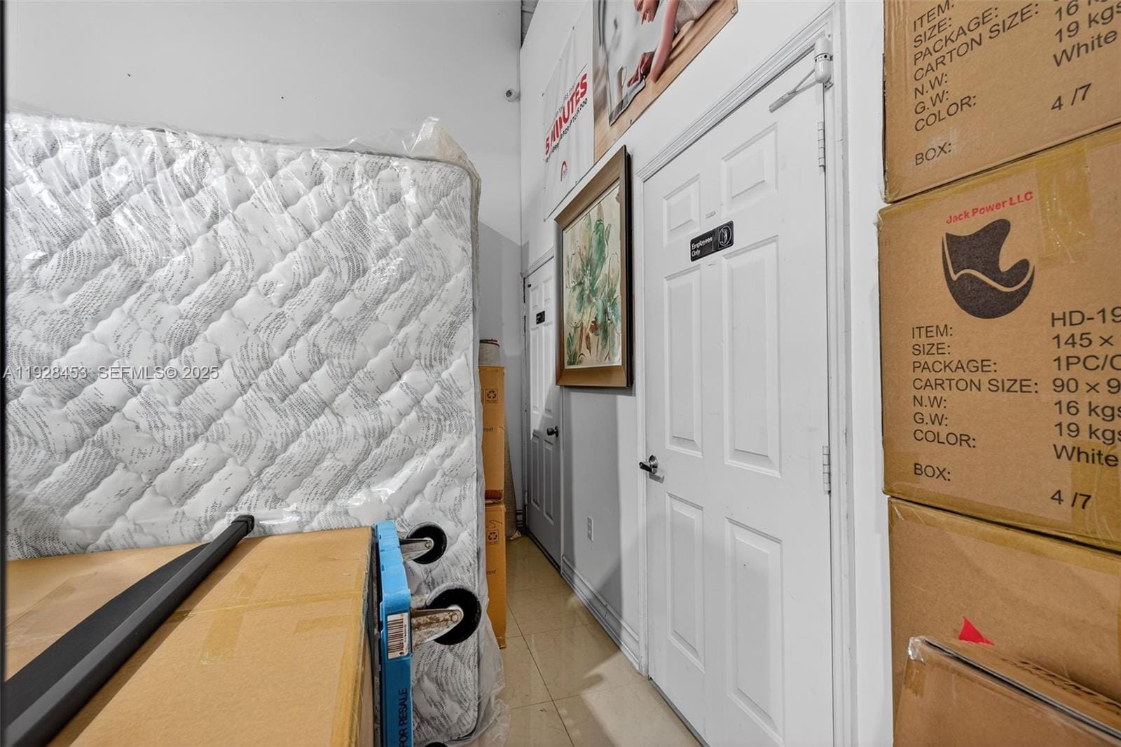 Furniture Furniture Store For Sale In The Tamiami Area, Miami, FL 33184 photo 15