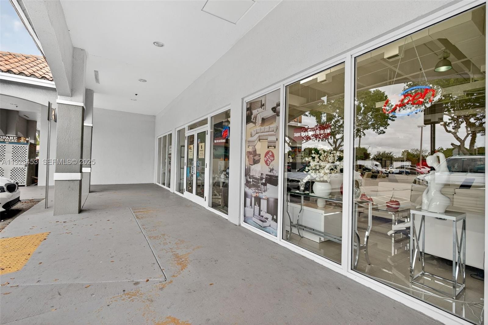 Furniture Furniture Store For Sale In The Tamiami Area, Miami, FL 33184 photo 18