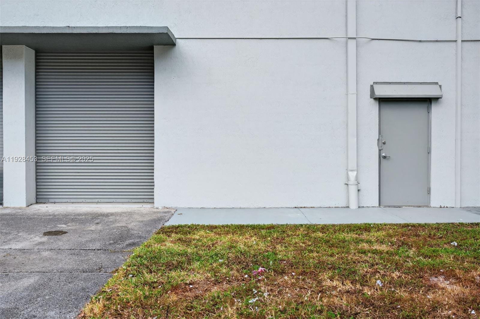Furniture Furniture Store For Sale In The Tamiami Area, Miami, FL 33184 photo 19