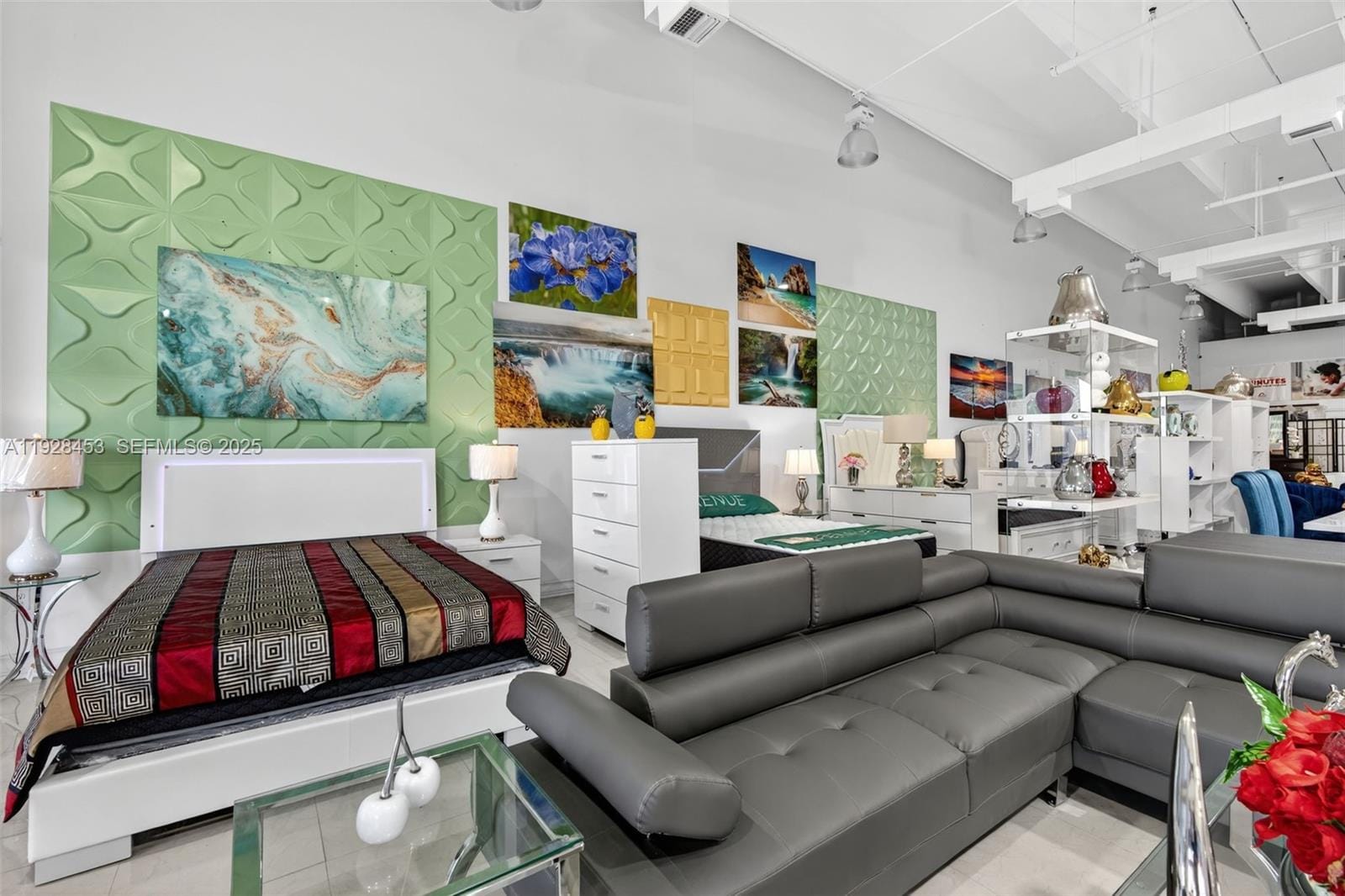 Furniture Furniture Store For Sale In The Tamiami Area — photo 4