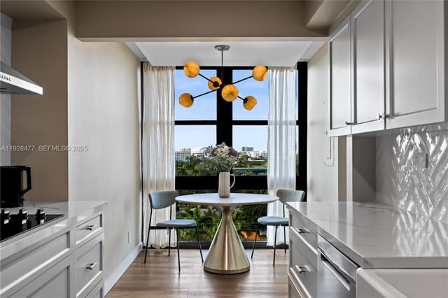 1915 Brickell Avenue 1001, sold in Brickell Place Phase Ii C, Miami, FL