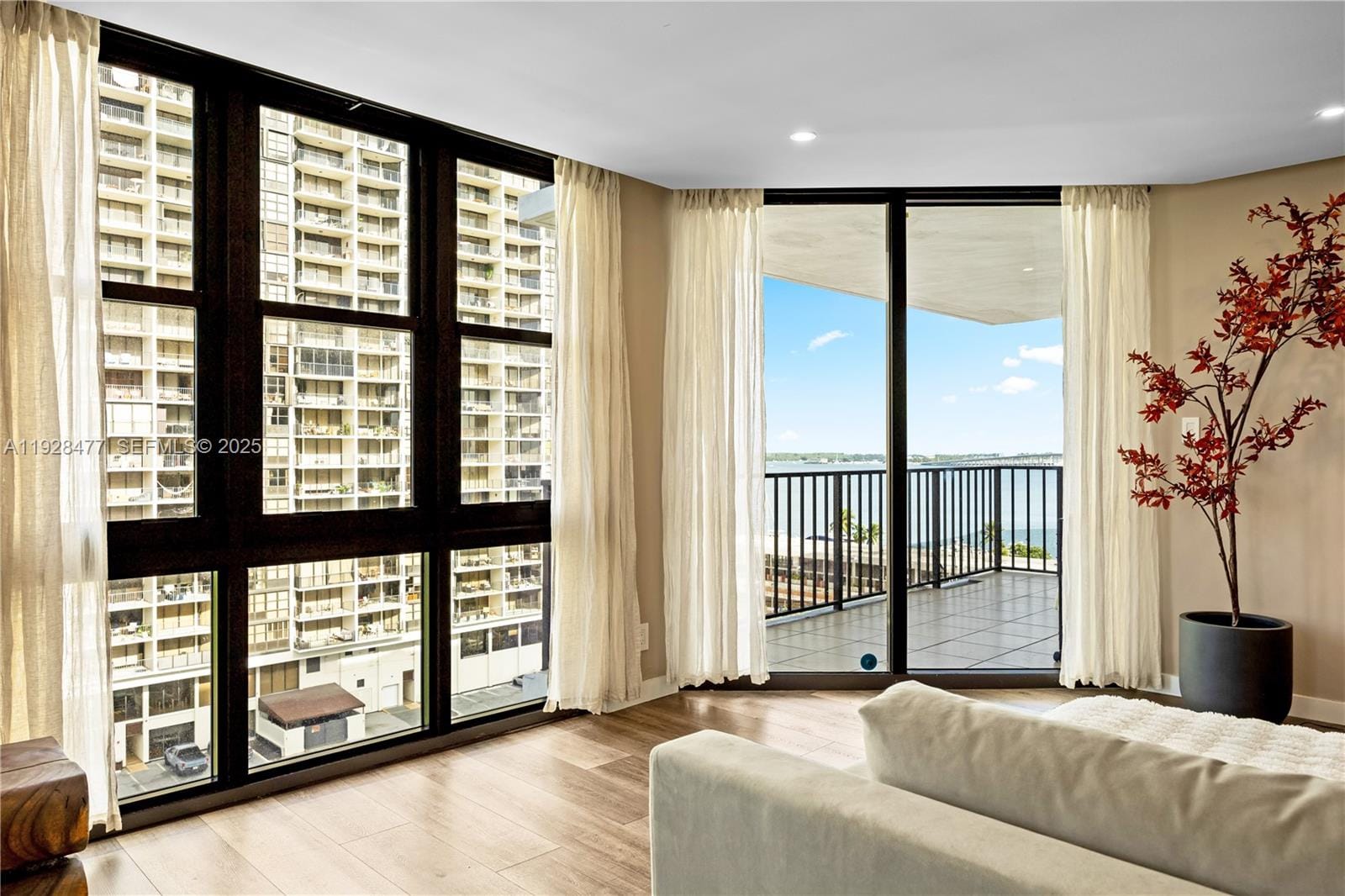 1915 Brickell Avenue 1001, Miami, FL 33129 photo 11