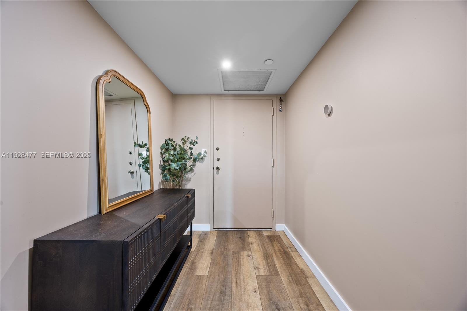 1915 Brickell Avenue 1001, Miami, FL 33129 photo 3