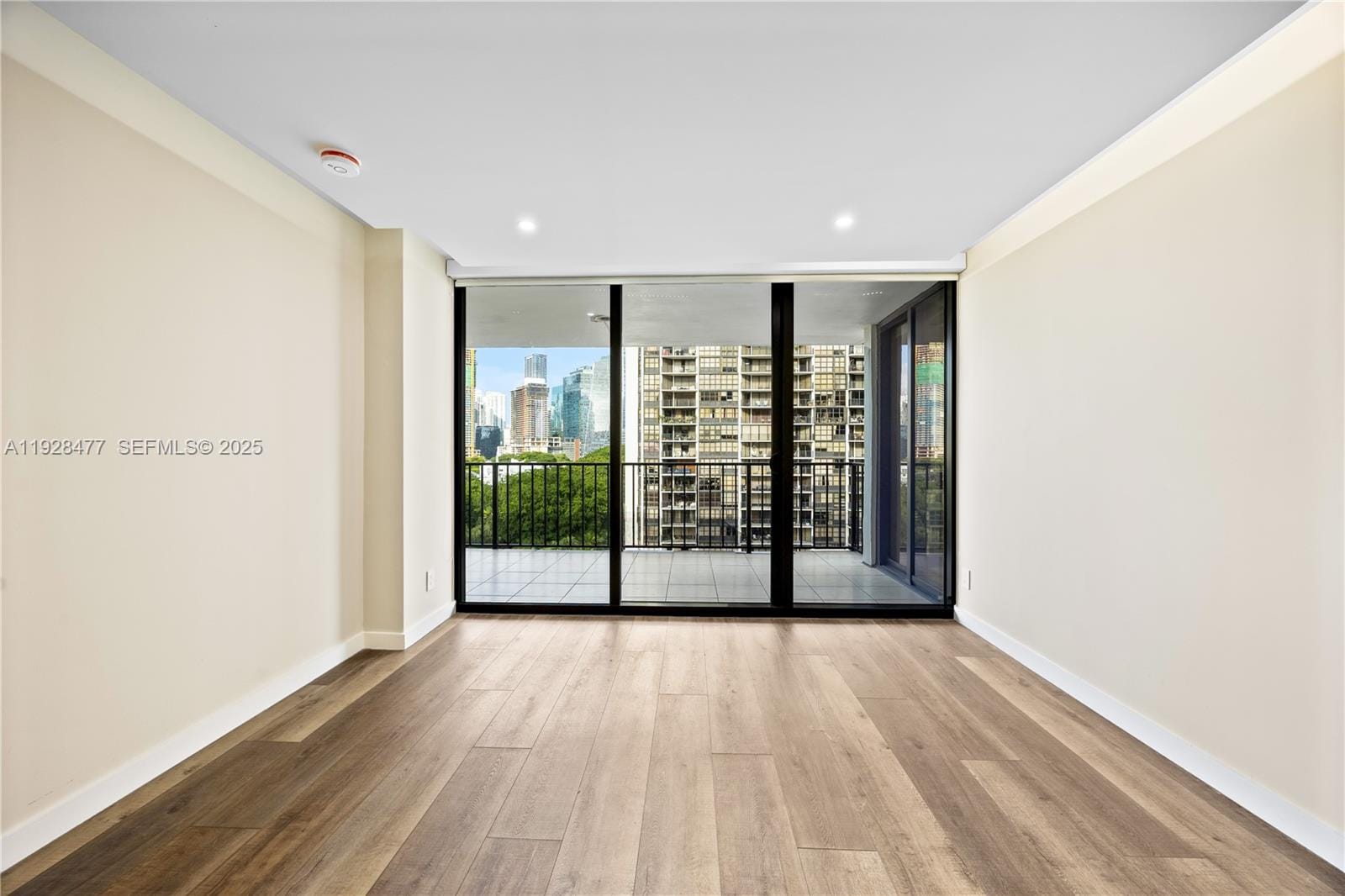 1915 Brickell Avenue 1001, Miami, FL 33129 photo 25