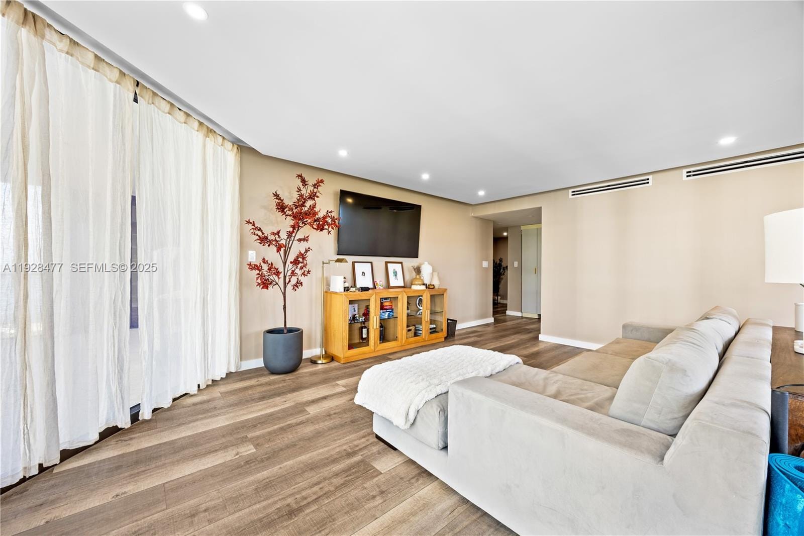 1915 Brickell Avenue 1001, Miami, FL 33129 photo 7