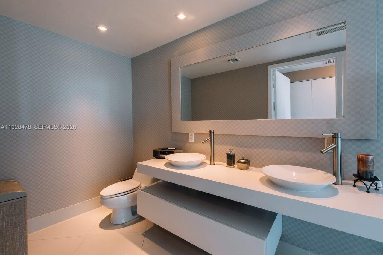 92 SW 3rd Street 1512, Miami, FL 33130 photo 6