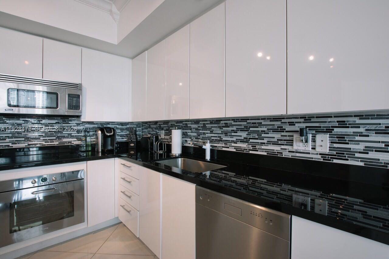 92 SW 3rd Street 1512, Miami, FL 33130 photo 7