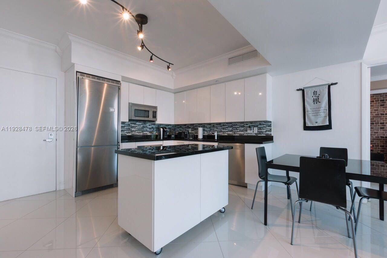 92 SW 3rd Street 1512, Miami, FL 33130 photo 10