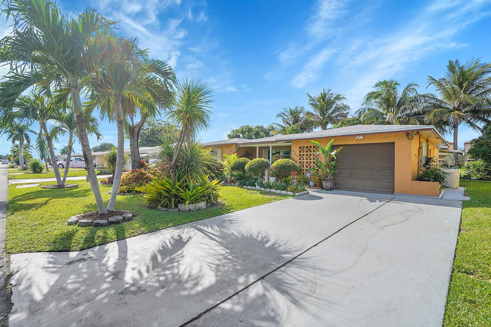 5303 NW 50th Avenue, Tamarac, FL 33319