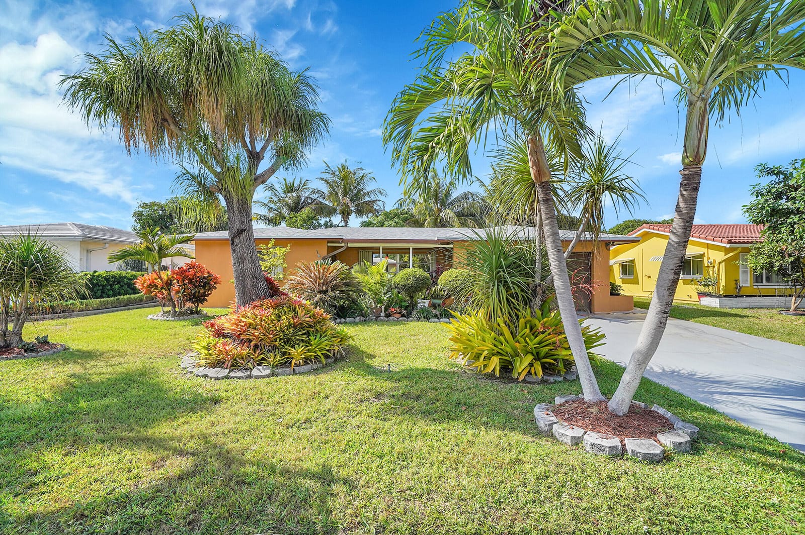 5303 NW 50th Avenue, Tamarac, FL 33319 photo 2