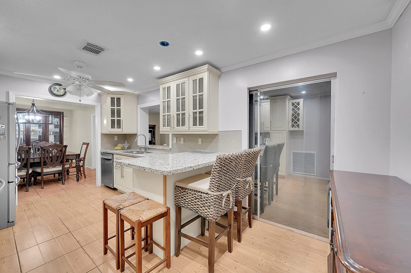 5303 NW 50th Avenue, Tamarac, FL 33319 photo 12