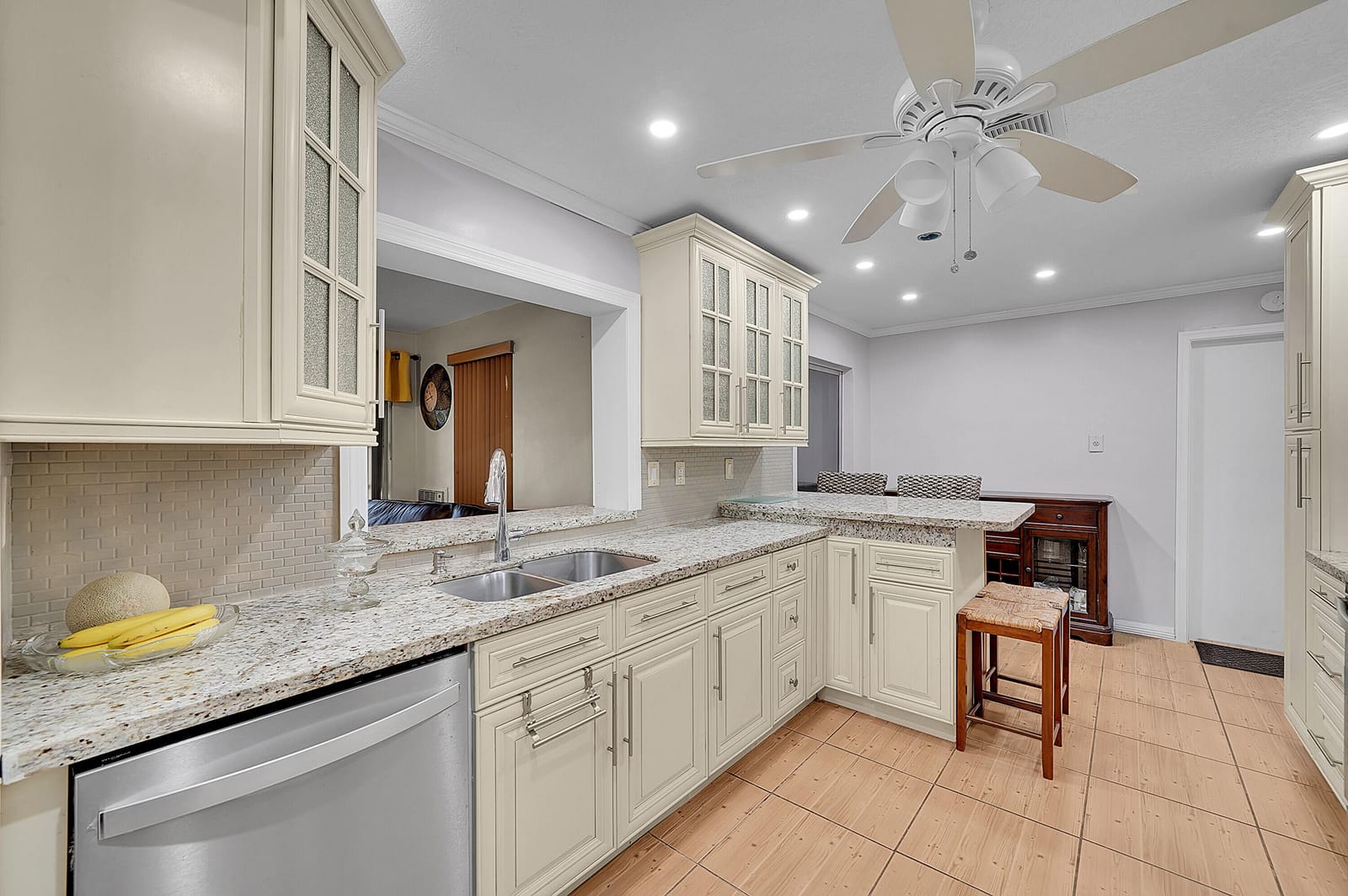 5303 NW 50th Avenue, Tamarac, FL 33319 photo 13