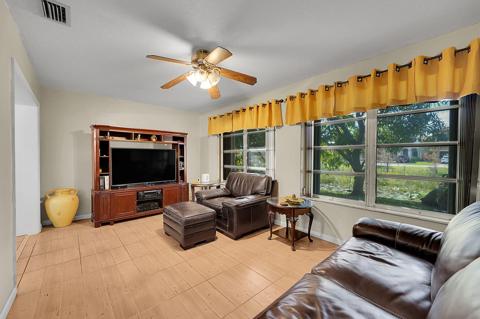 5303 NW 50th Avenue, Tamarac, FL 33319 photo 17