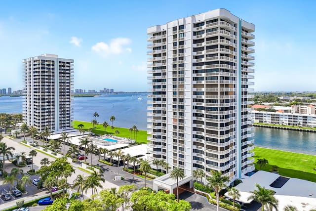 123 Lakeshore Drive 445, North Palm Beach, FL 33408