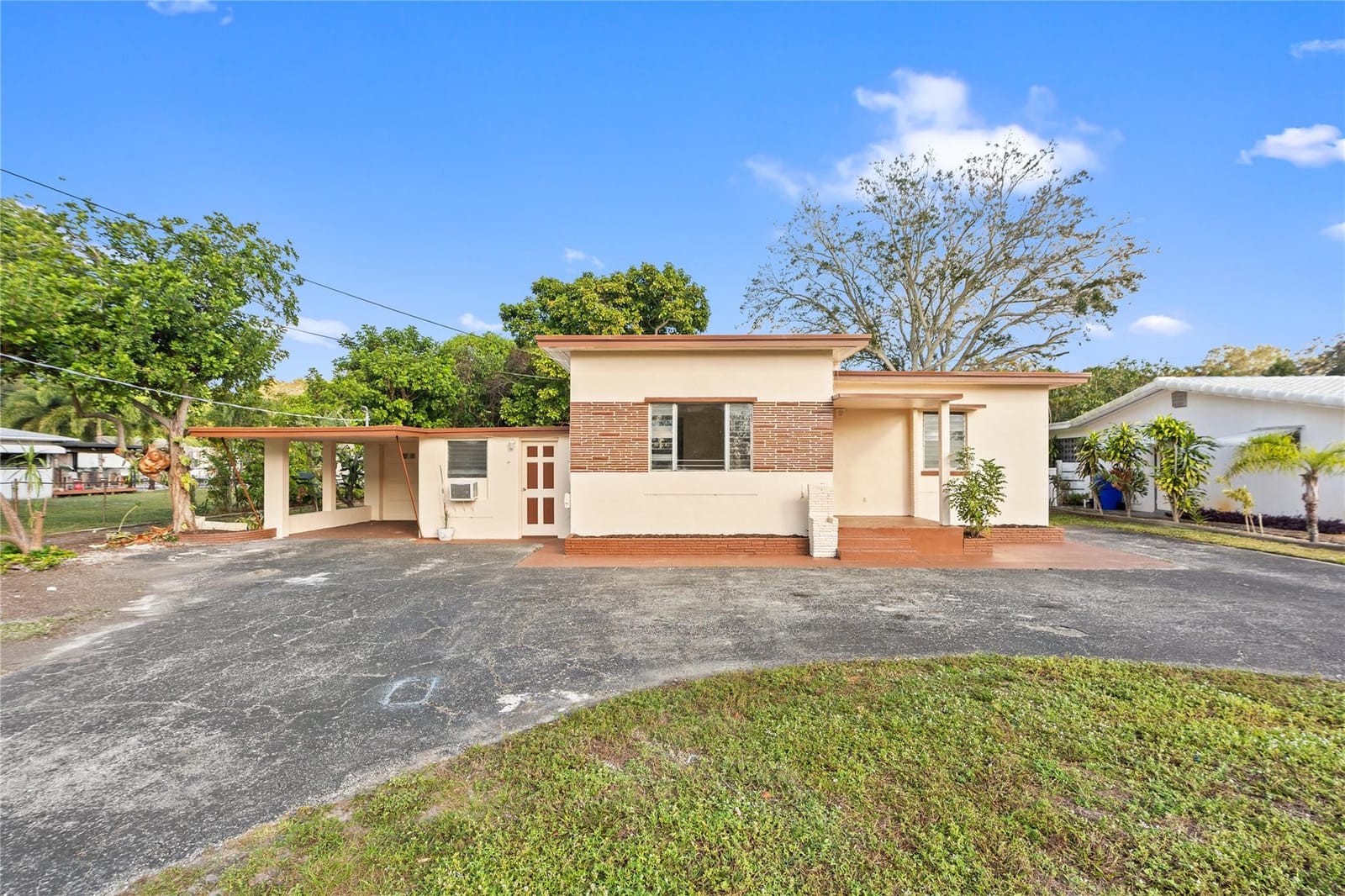 5705 Harding Street, Hollywood, FL 33021