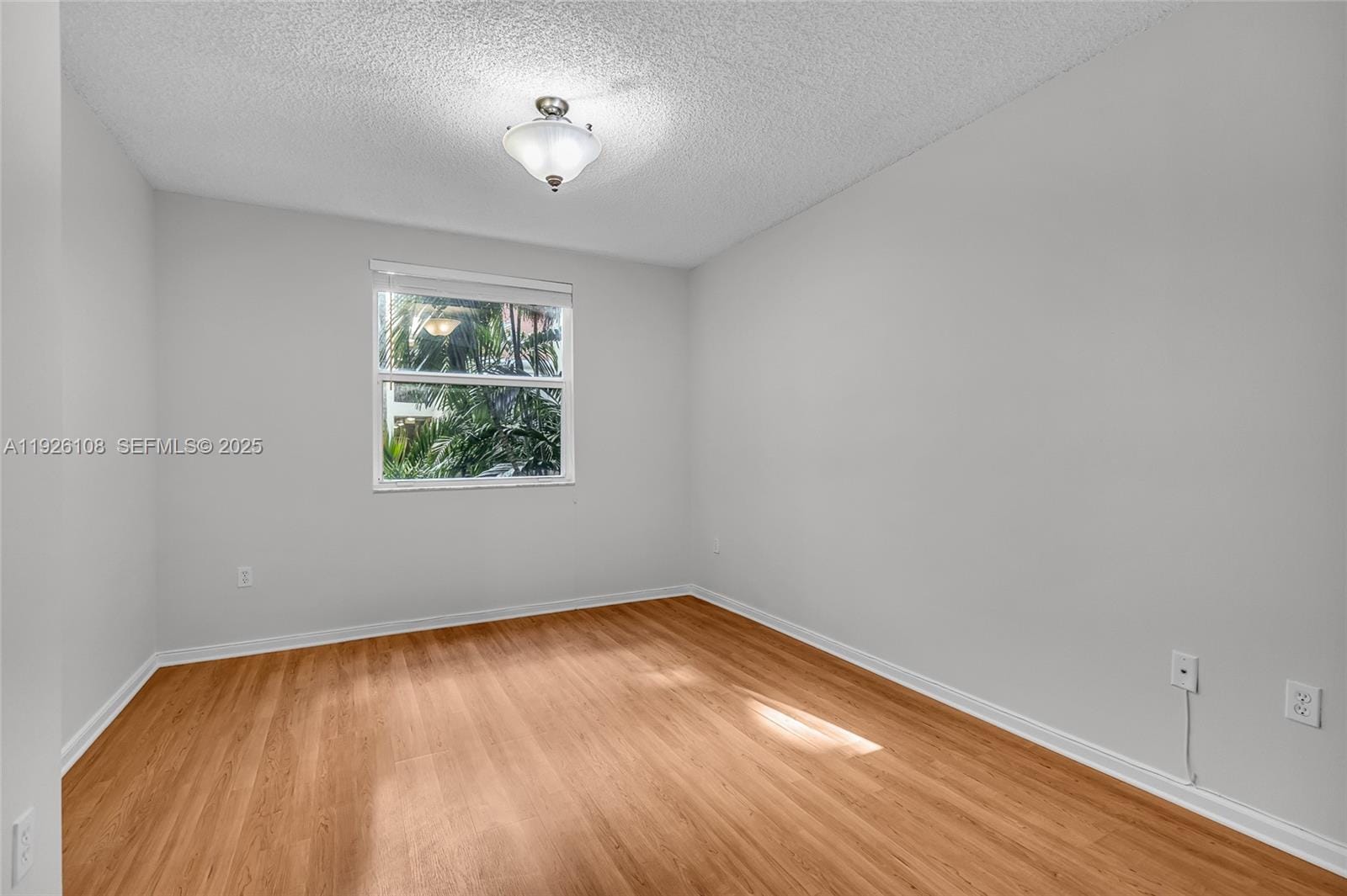 17150 N Bay Road 2301, Sunny Isles Beach, FL 33160 photo 11
