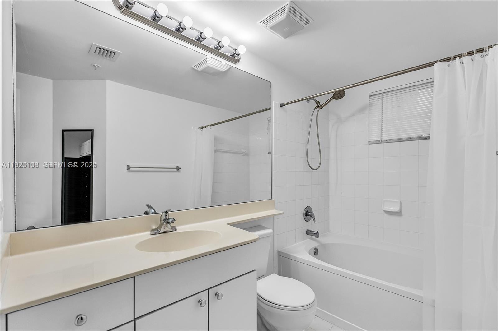 17150 N Bay Road 2301, Sunny Isles Beach, FL 33160 photo 14