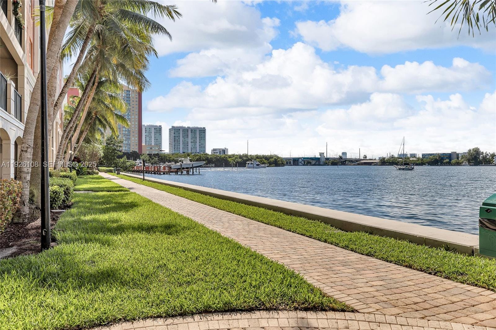 17150 N Bay Road 2301, Sunny Isles Beach, FL 33160 photo 17
