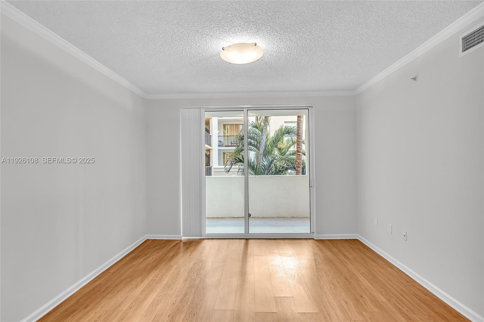 17150 N Bay Road 2301, Sunny Isles Beach, FL 33160 photo 4