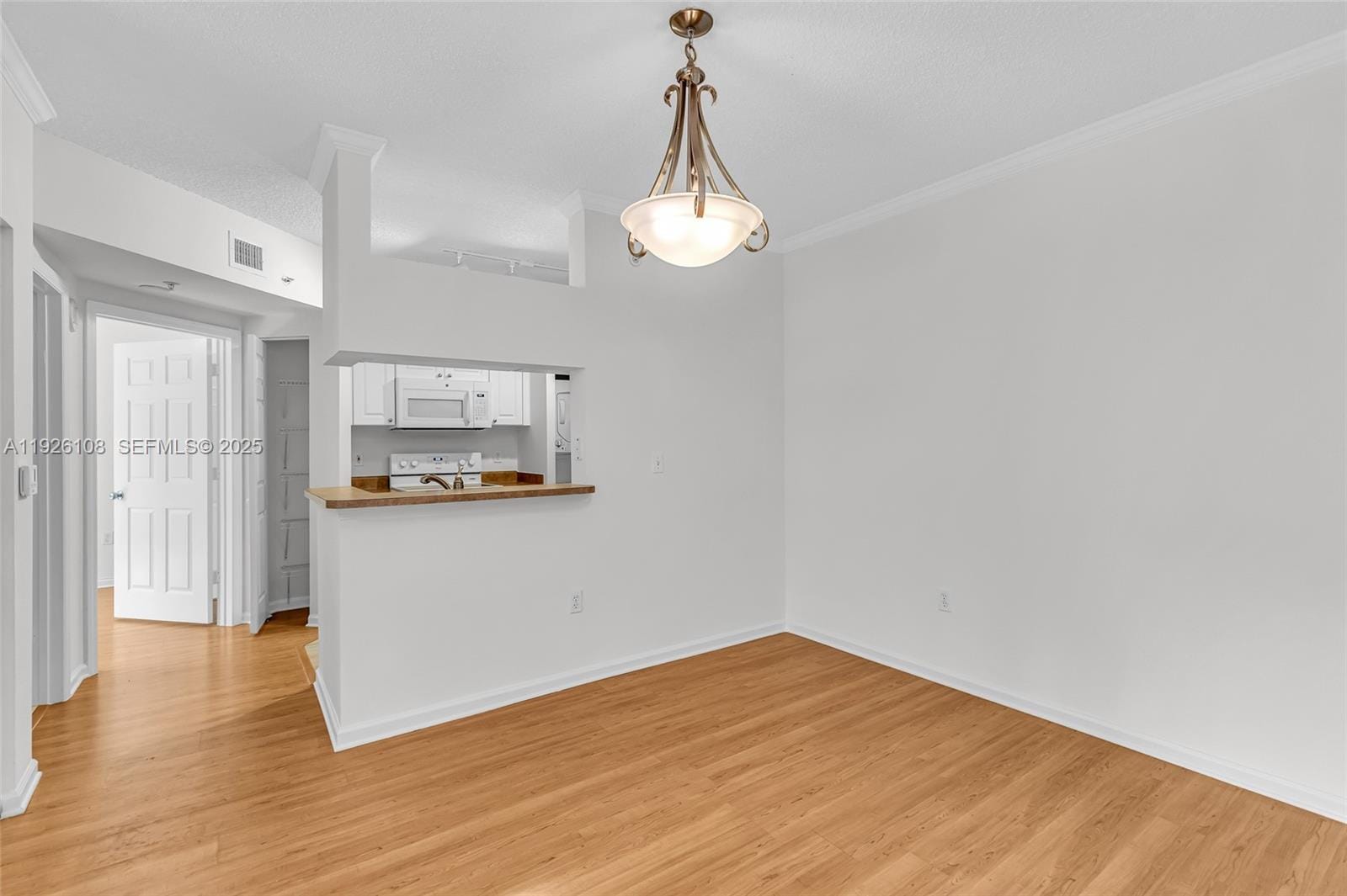 17150 N Bay Road 2301, Sunny Isles Beach, FL 33160 photo 6