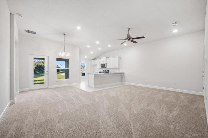 8641 Giovanni Avenue, Fort Pierce, FL 34951 photo 5