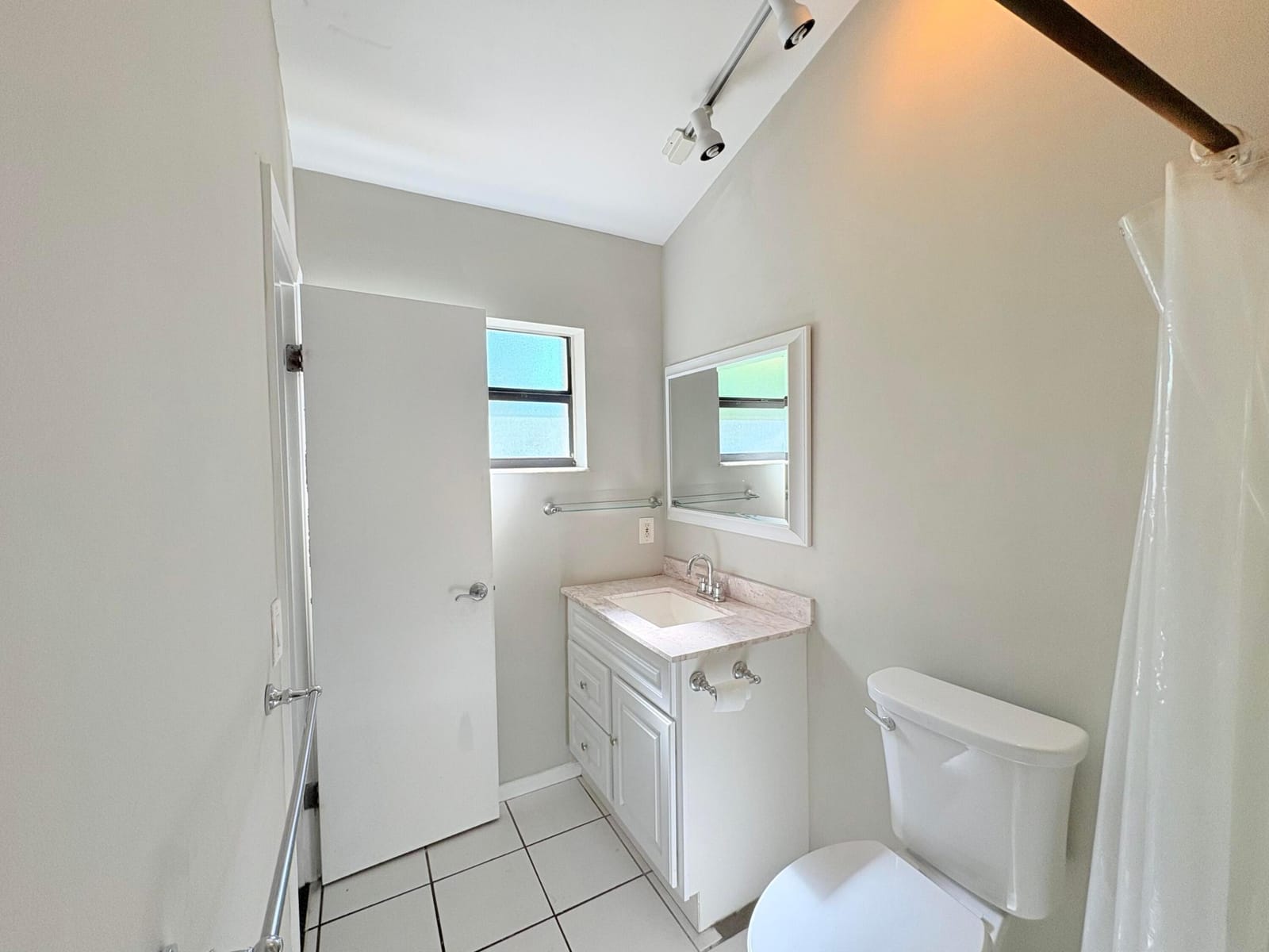 1455 Holly Heights Drive 22, Fort Lauderdale, FL 33304 photo 18