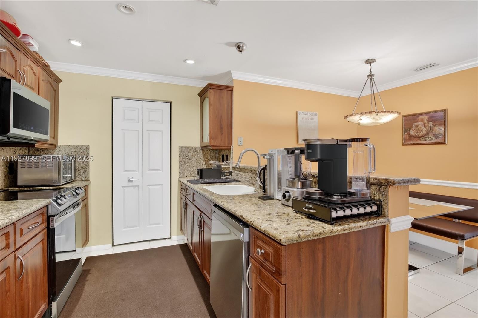 10121 NW 33rd Street, Sunrise, FL 33351 photo 10