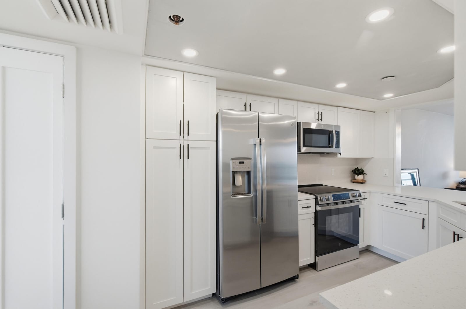 8880 S Ocean Drive 409 — photo 11