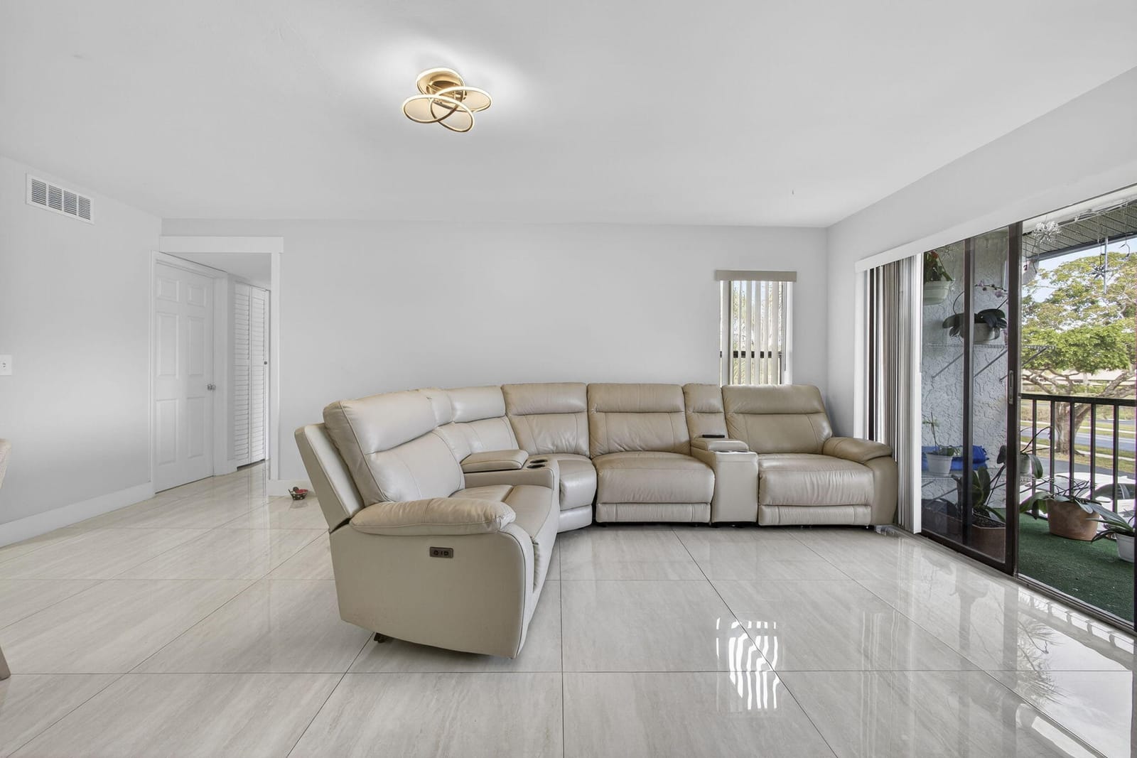 1115 Green Pine Boulevard D2, West Palm Beach, FL 33409 photo 17