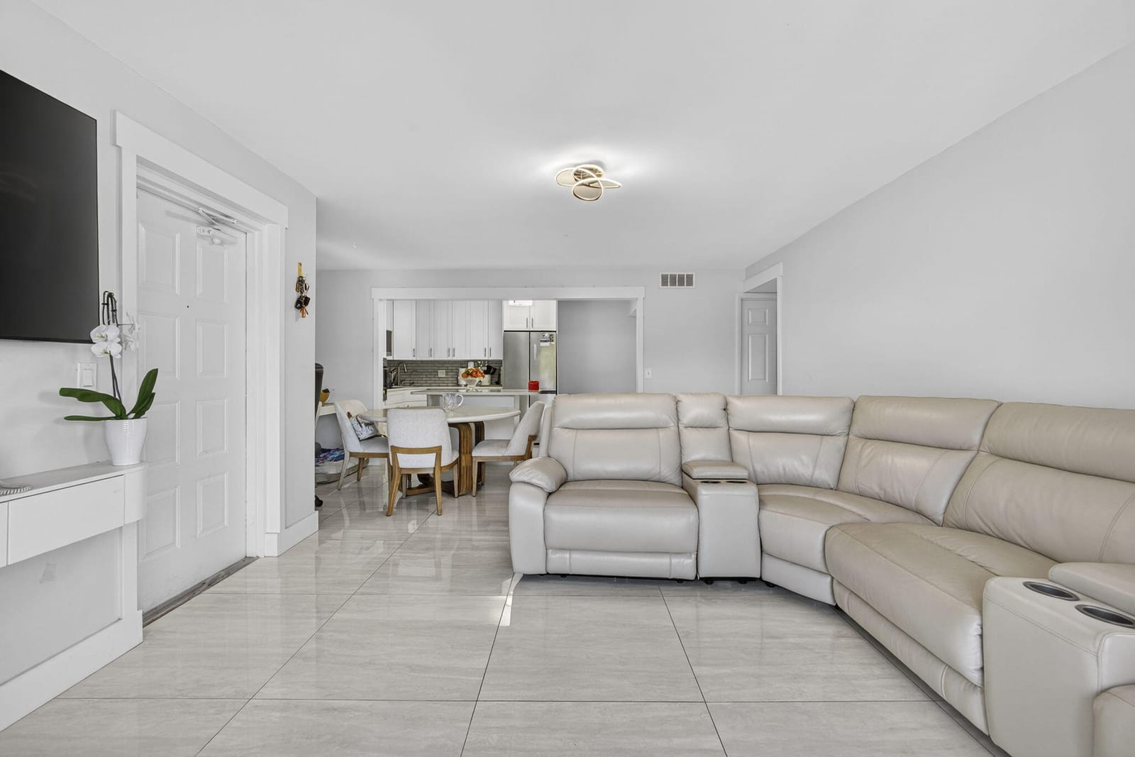 1115 Green Pine Boulevard D2 — photo 5