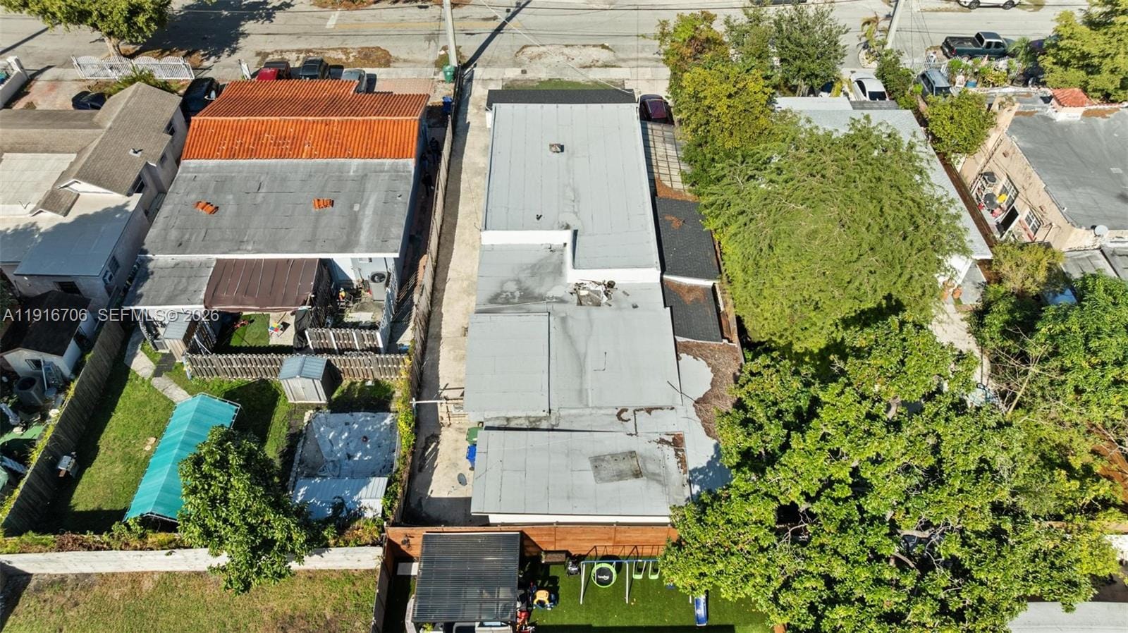 2262 NW 4th Street, Miami, FL 33125 photo 28