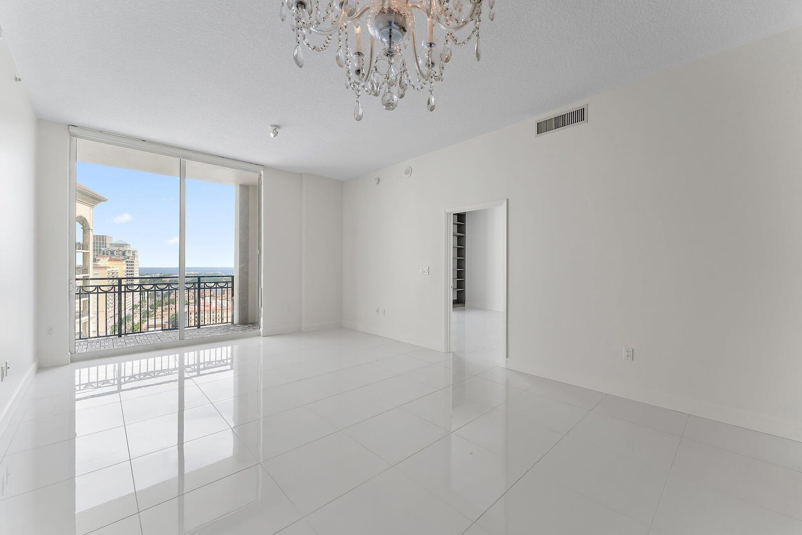 550 Okeechobee Boulevard Mph15, West Palm Beach, FL 33401
