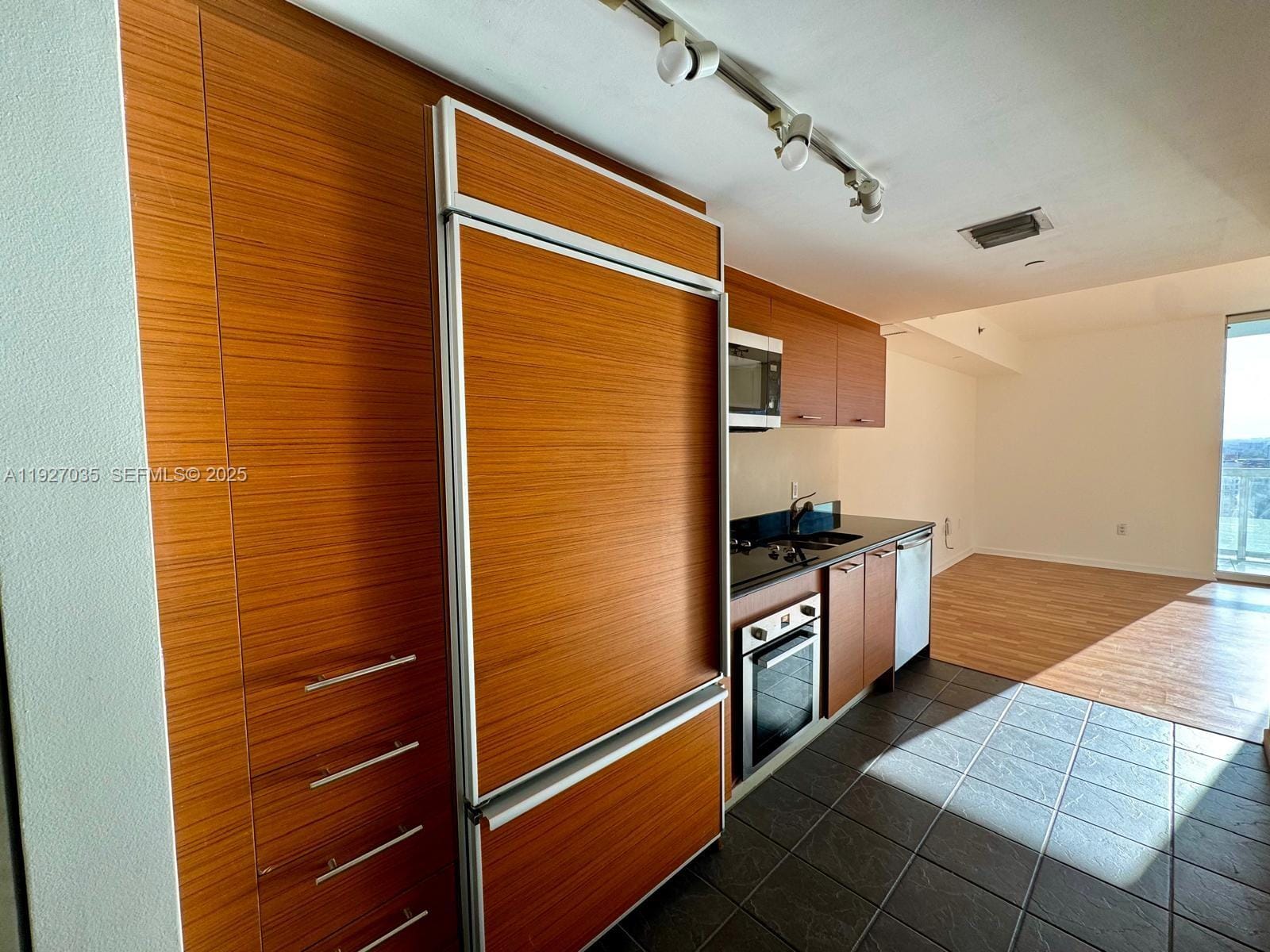 50 Biscayne Boulevard 1703 — photo 11