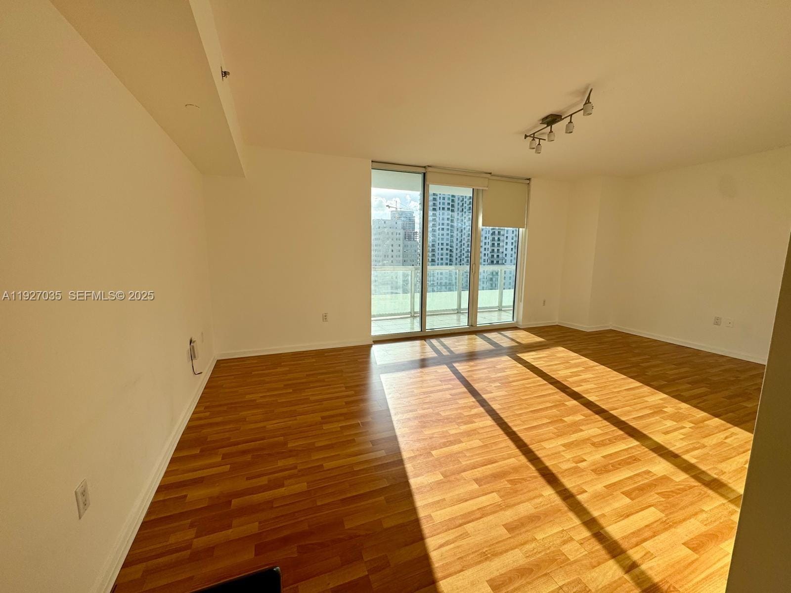 50 Biscayne Boulevard 1703 — photo 5