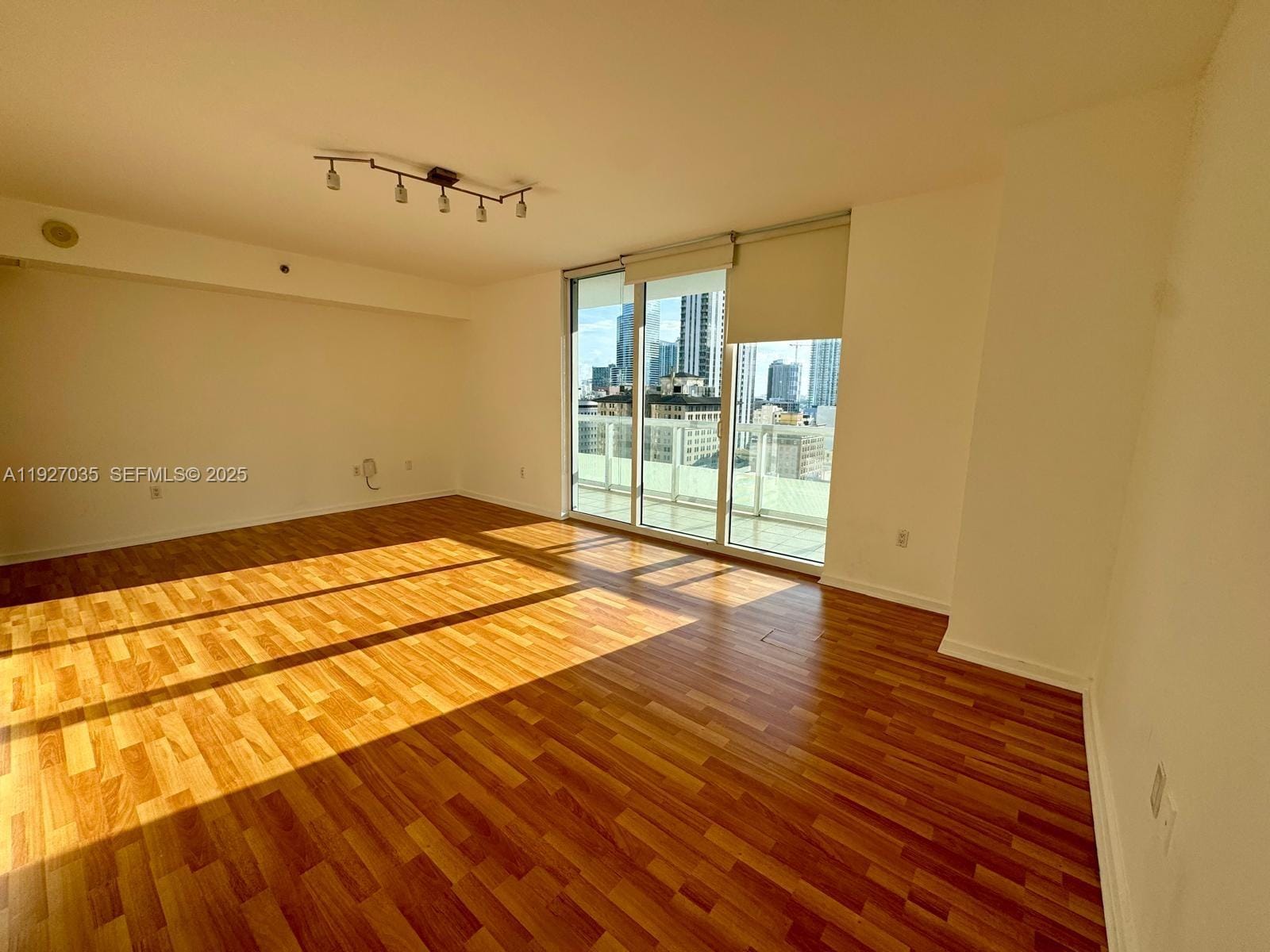 50 Biscayne Boulevard 1703 — photo 7