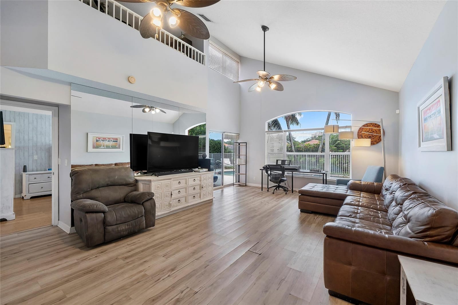 4020 Dorado Drive, Riviera Beach, FL 33418 photo 14