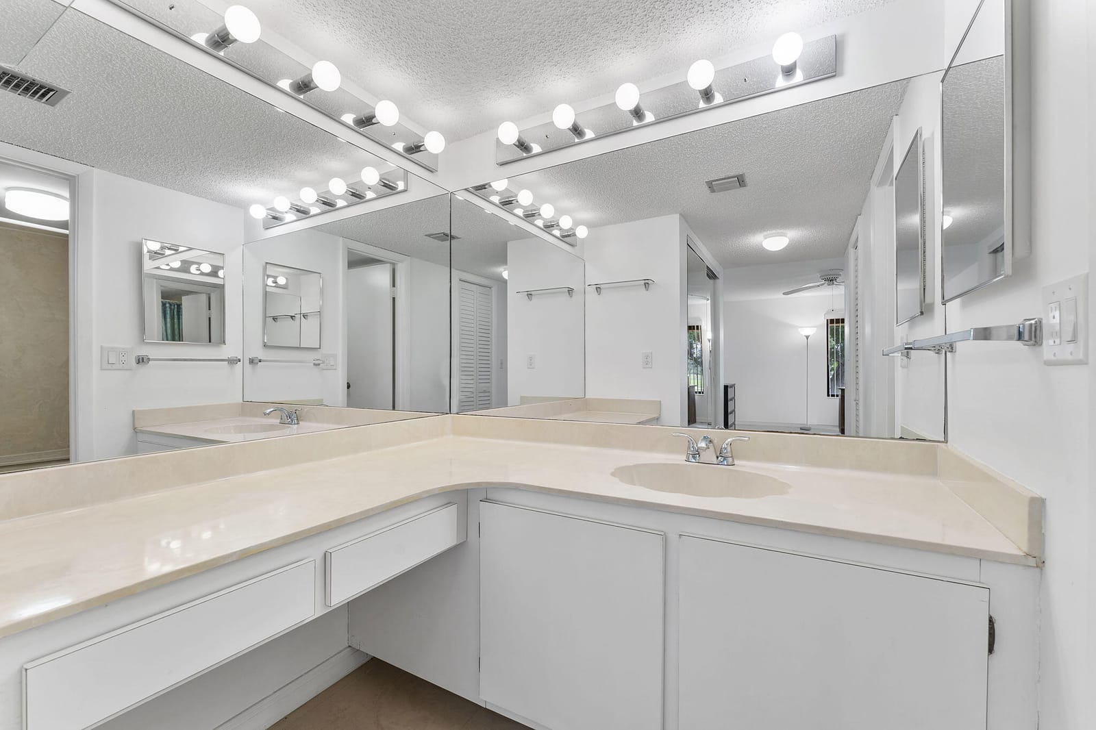 11234 Green Lake Drive 201, Boynton Beach, FL 33437 photo 24