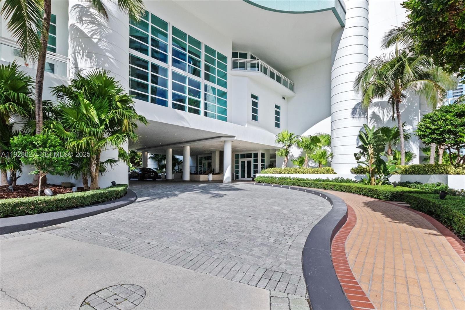 900 Brickell Key Boulevard 2002, Miami, FL 33131 photo 24