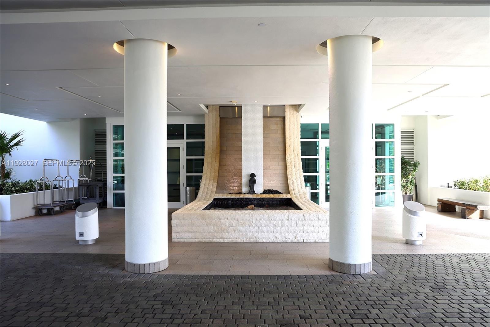 900 Brickell Key Boulevard 2002, Miami, FL 33131 photo 25