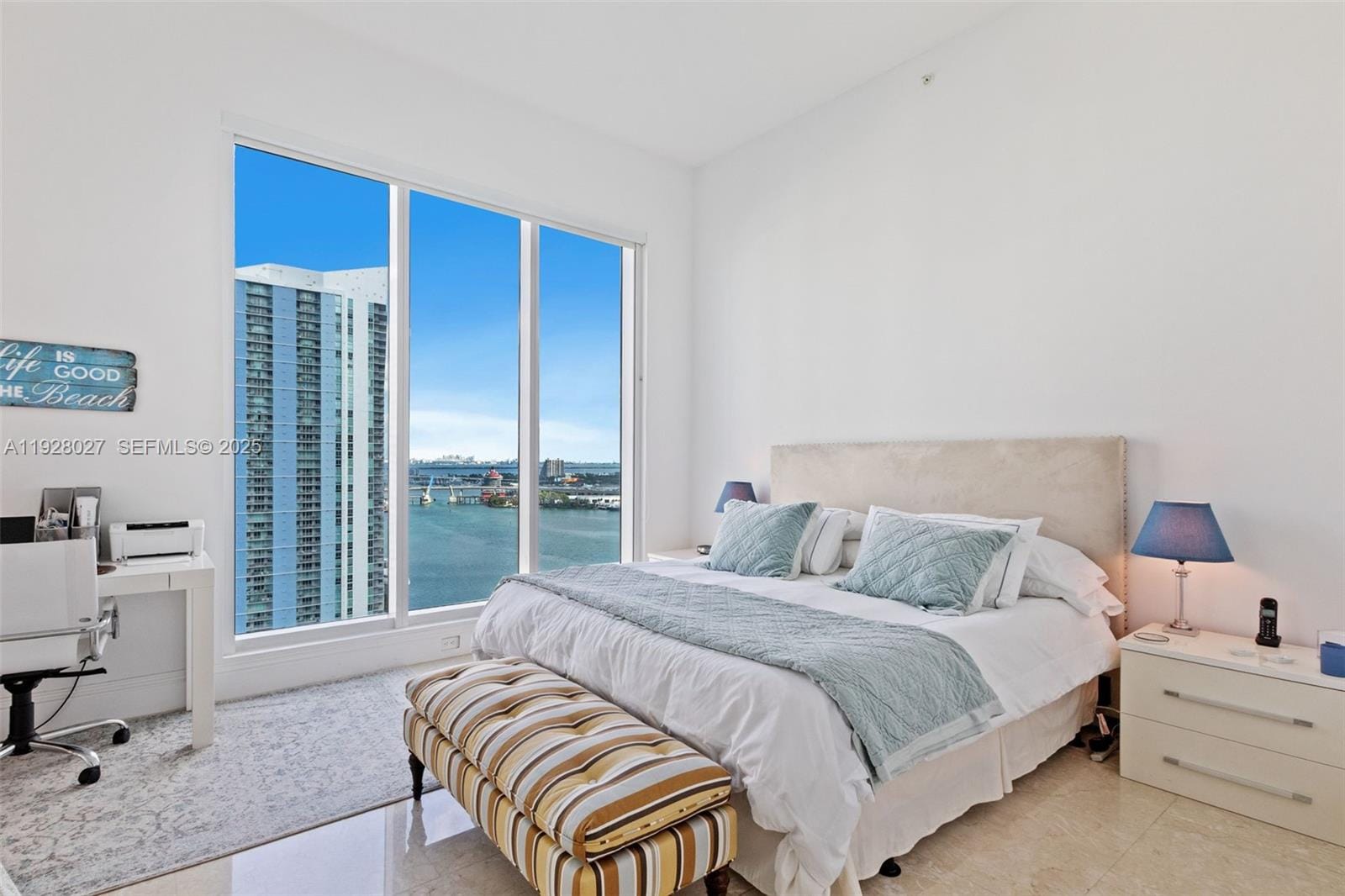 900 Brickell Key Boulevard 2002 — photo 10