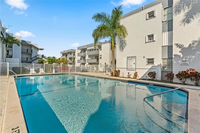 2496 SW 17th Avenue 5306, sold in Grove Gardens, Miami, FL