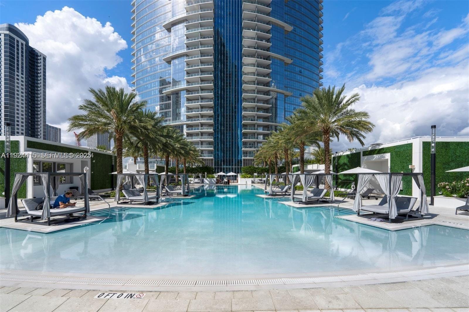 851 NE 1st Avenue Cabana 15, Miami, FL 33132 photo 9