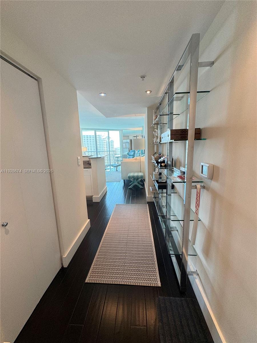 335 S Biscayne Boulevard 2403 — photo 2