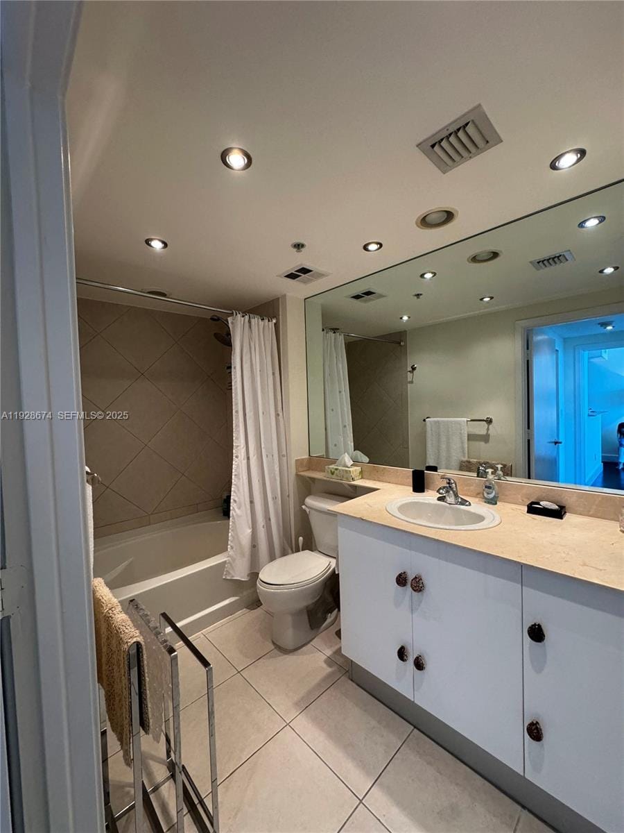 335 S Biscayne Boulevard 2403, Miami, FL 33131 photo 15