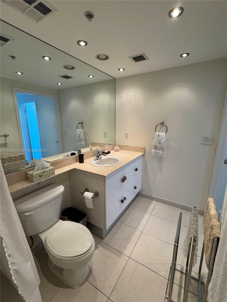 335 S Biscayne Boulevard 2403, Miami, FL 33131 photo 16
