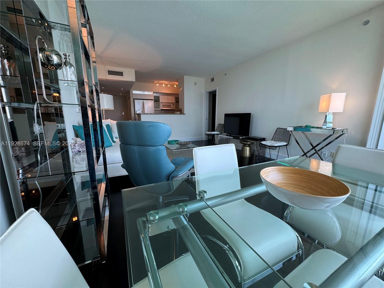 335 S Biscayne Boulevard 2403 — photo 9