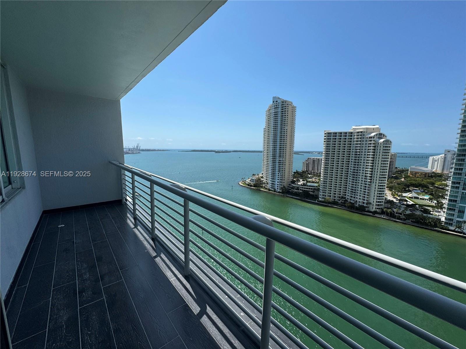 335 S Biscayne Boulevard 2403 — photo 10