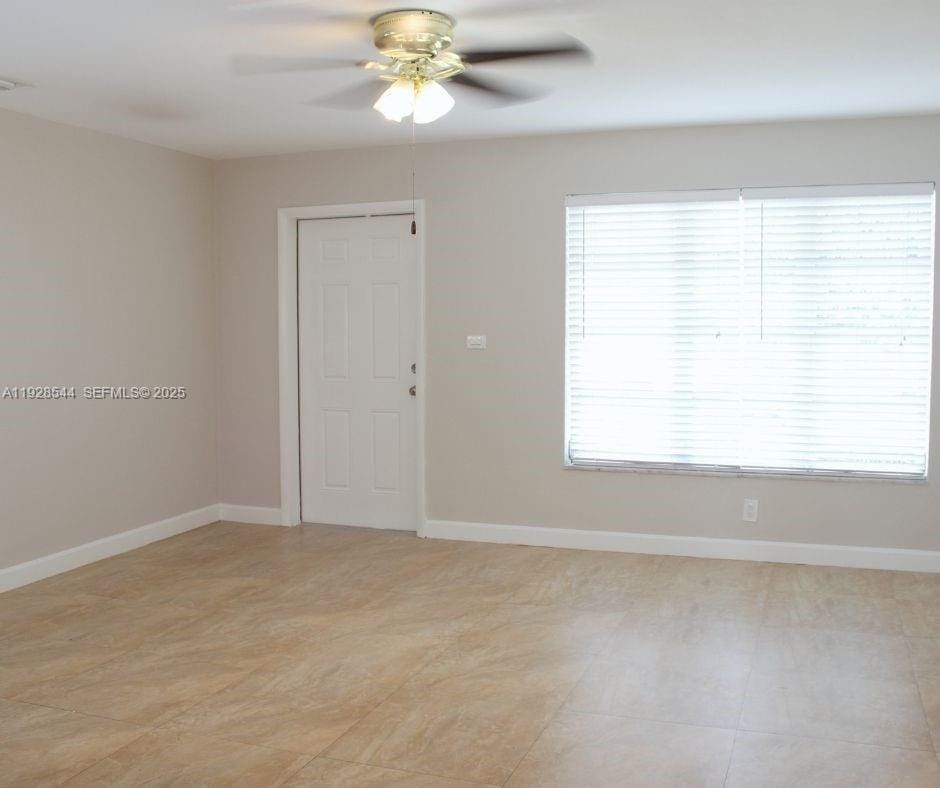 5709 NW 64th Way — photo 6
